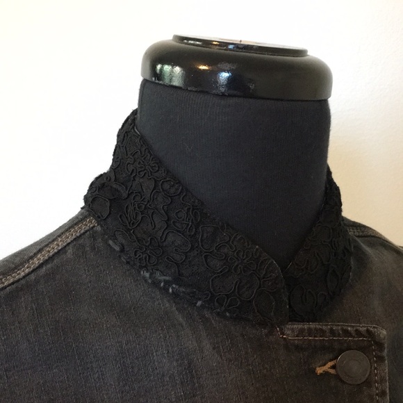 Express Black Jean Jacket With Lace Trim, 5/6 - Picture 6 of 10